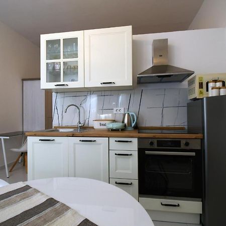 Banjol Apartment Frida Rab מראה חיצוני תמונה