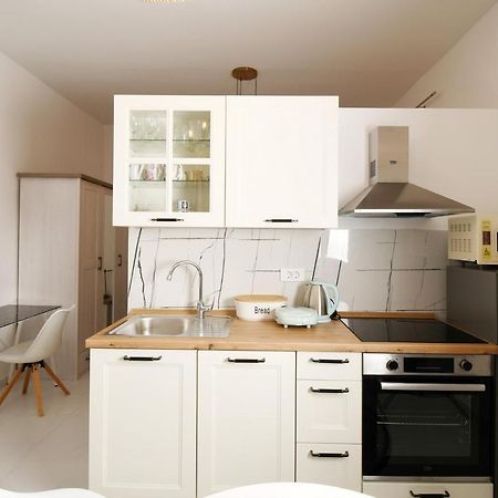 Banjol Apartment Frida Rab מראה חיצוני תמונה