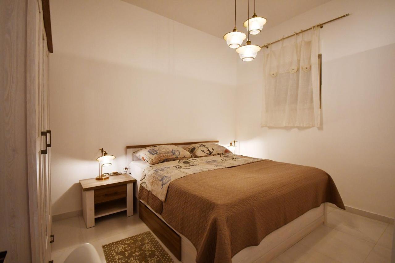 Banjol Apartment Frida Rab מראה חיצוני תמונה