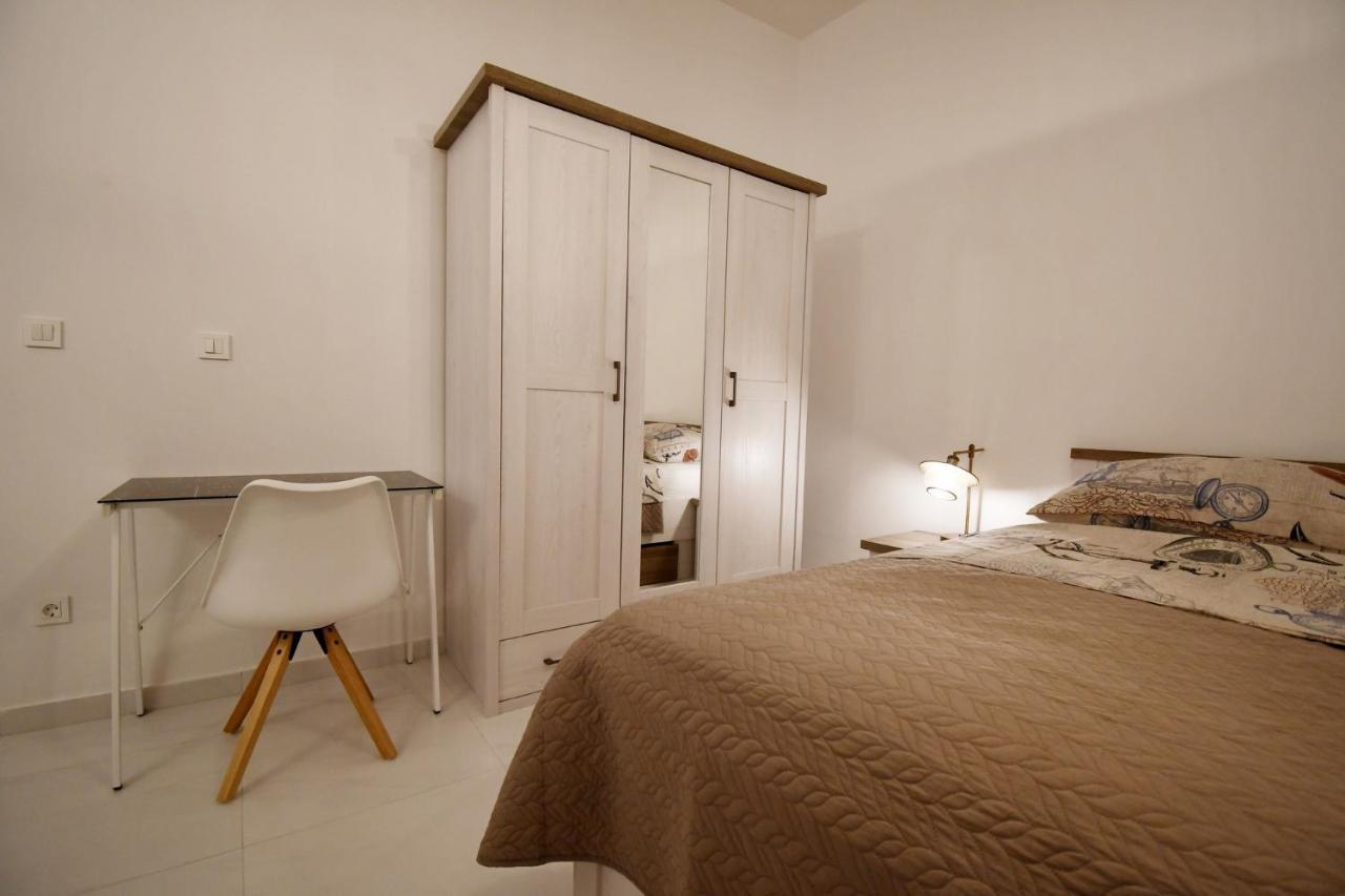 Banjol Apartment Frida Rab מראה חיצוני תמונה