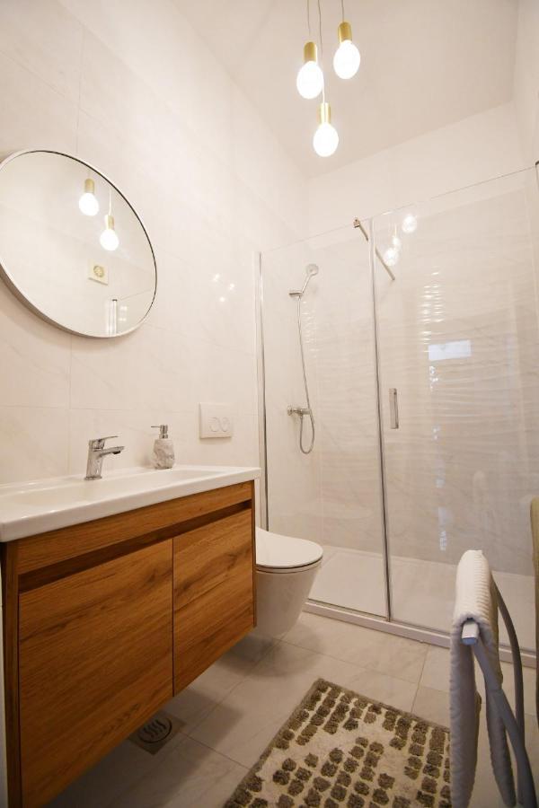Banjol Apartment Frida Rab מראה חיצוני תמונה