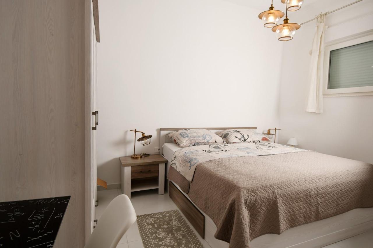 Banjol Apartment Frida Rab מראה חיצוני תמונה