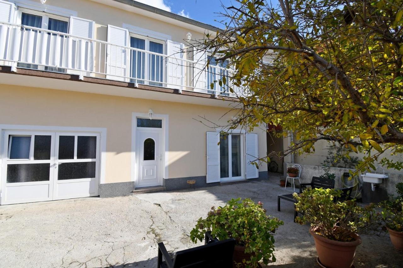 Banjol Apartment Frida Rab מראה חיצוני תמונה